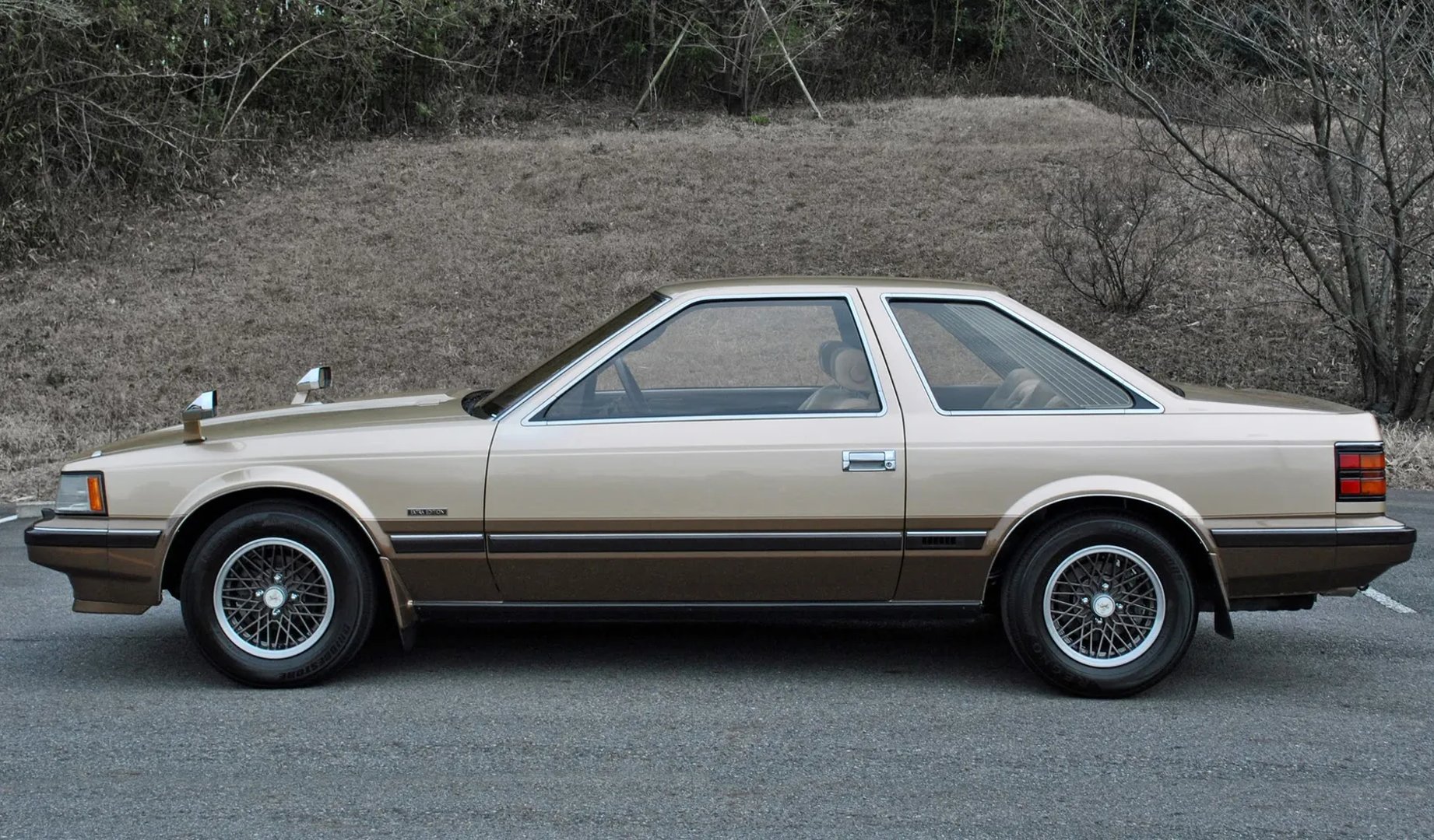Toyota_Soarer_1_generation__Coupe__3.jpg