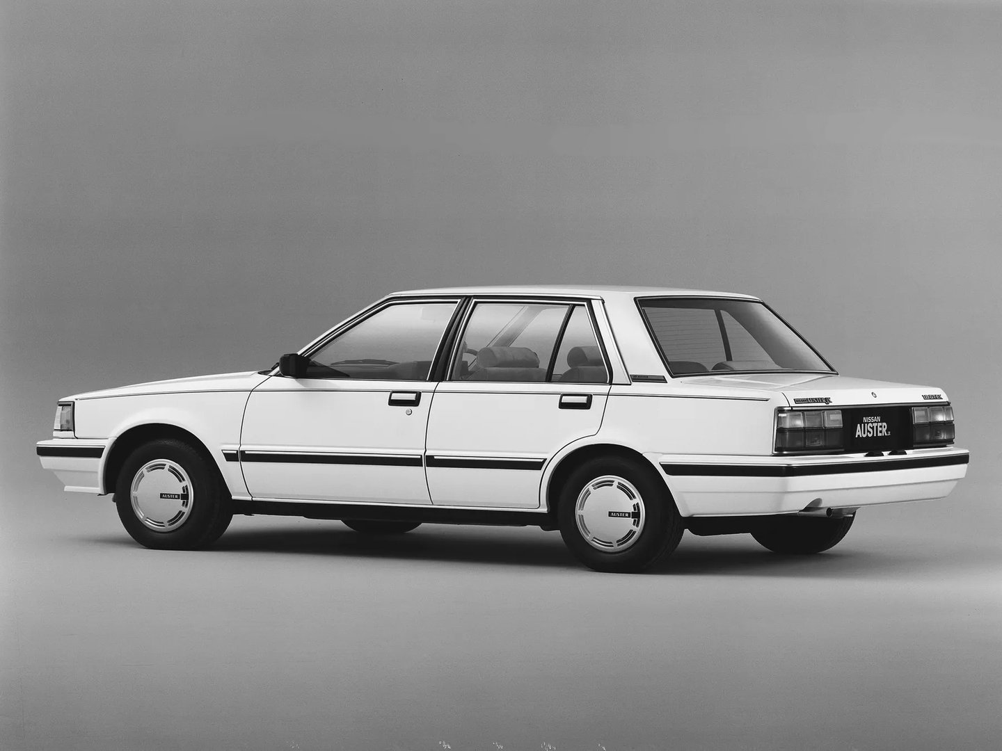 Nissan_Auster_2_generation__Sedan__2.jpg