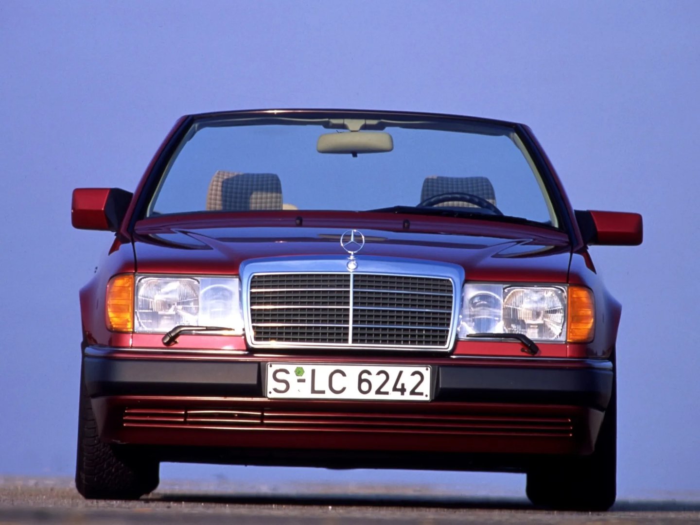Mercedes_E-Class_1_generation__Cabrio__12.jpg