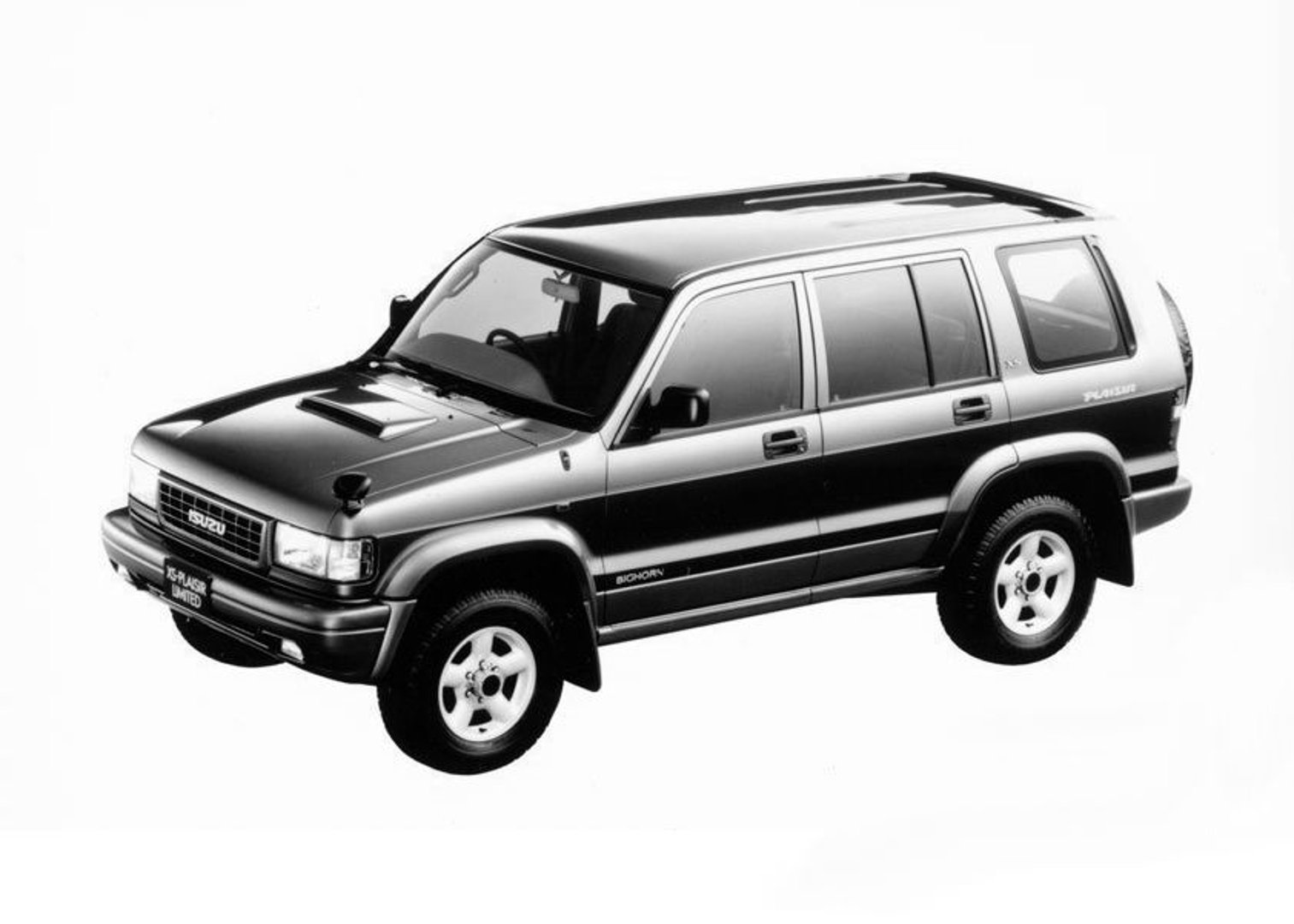 isuzu_Bighorn_2_generation__SUV_5-doors__3.jpg