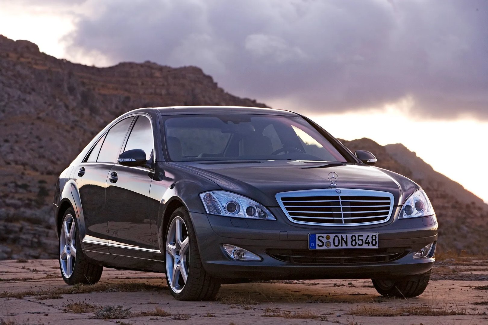 W221  Sedan