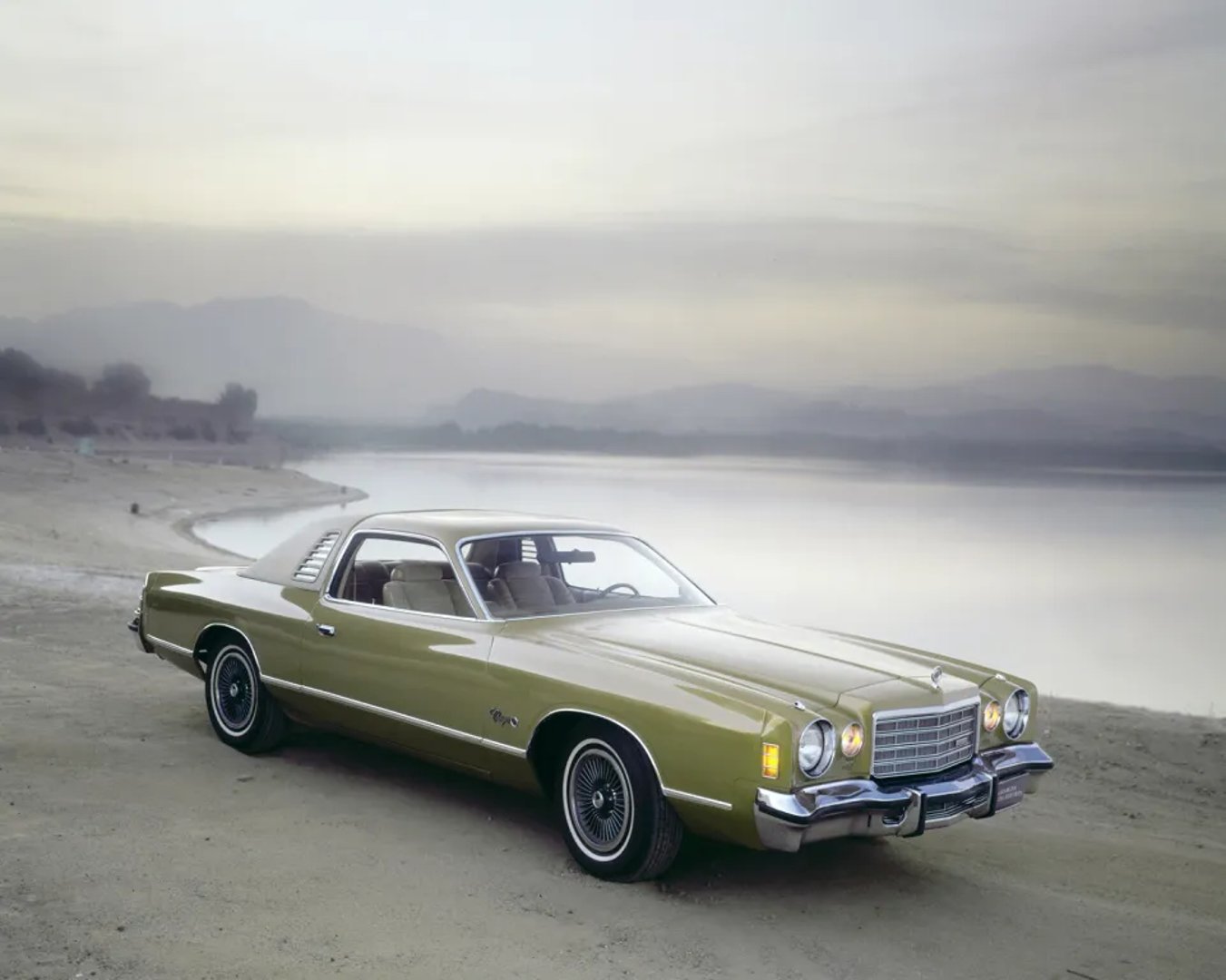 Dodge_Charger_4_generation__Coupe__10.jpg