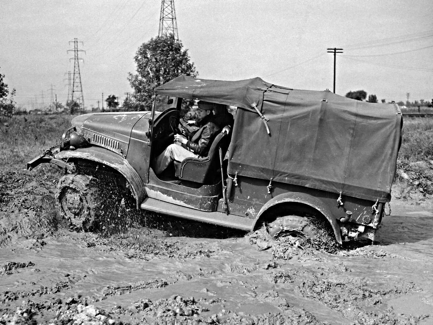 Dodge_WC_series_1_generation__SUV_cabriolet__6.jpg