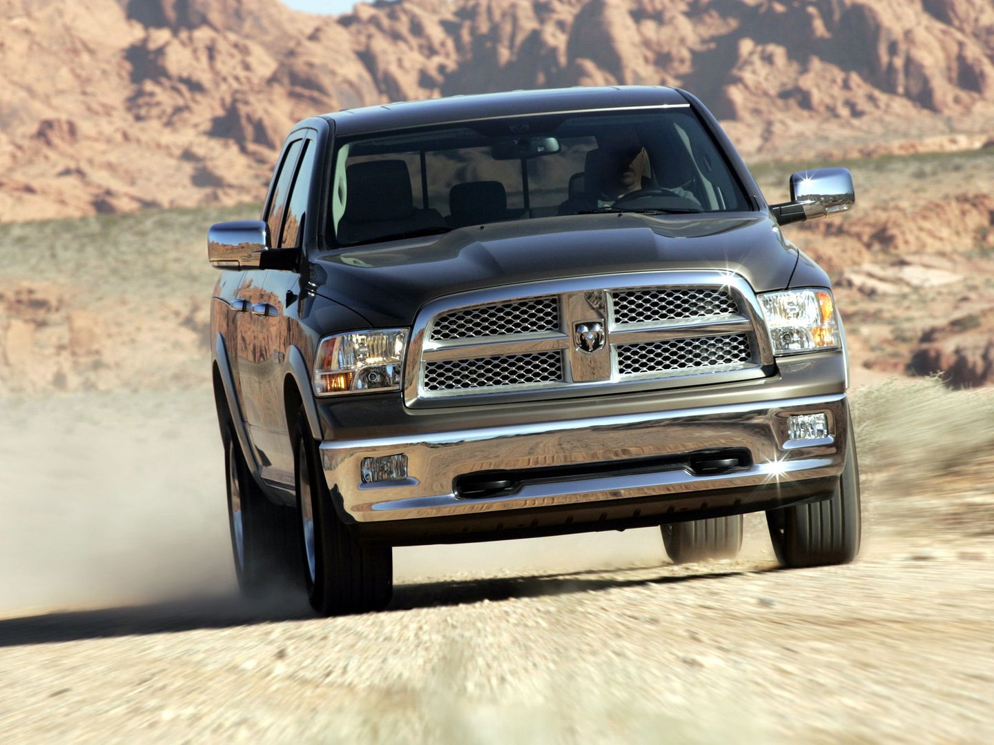 RAM 1500 Classic 4 generation  Pickup double-cab 