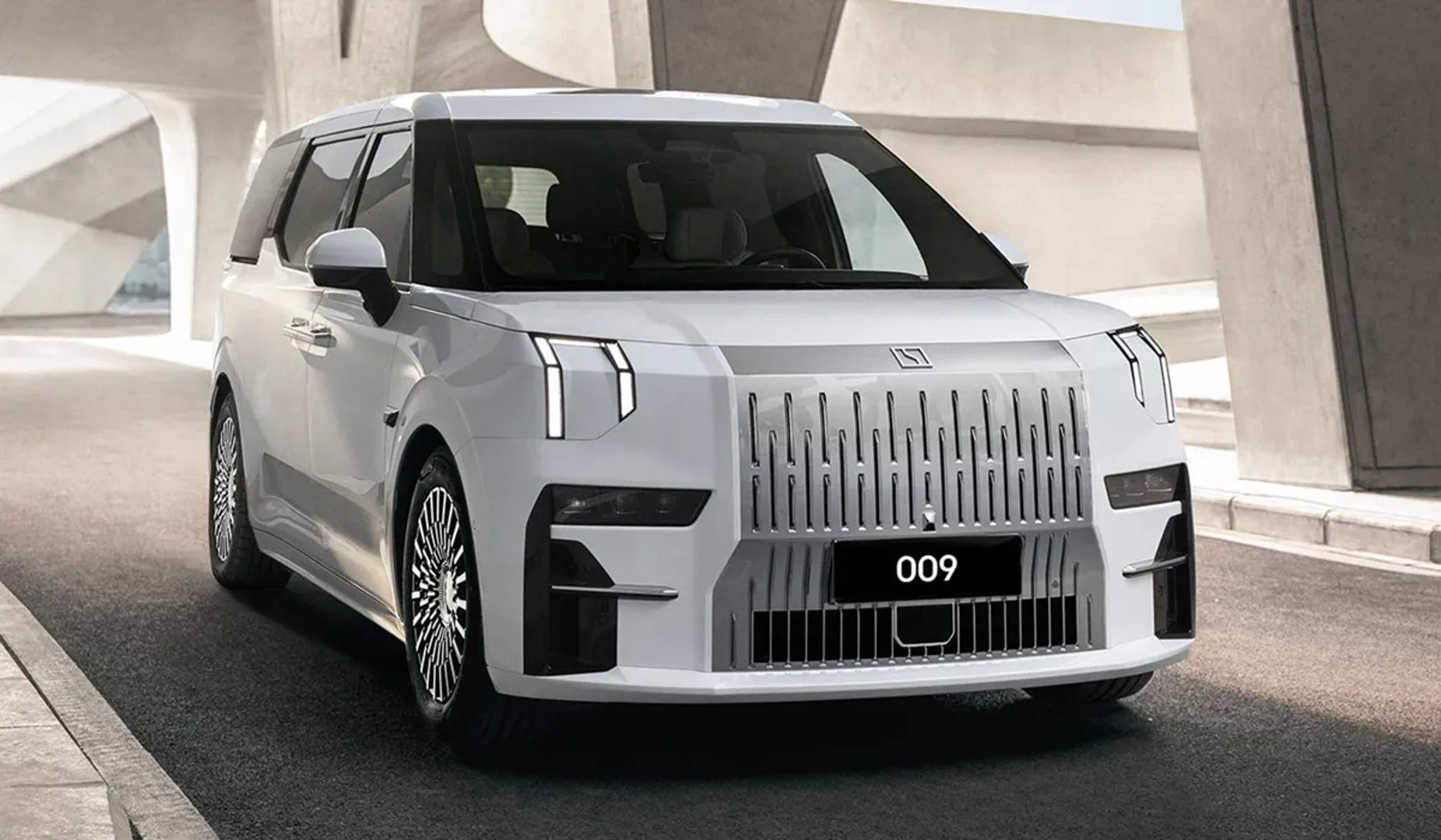 zeekr_009_1_generation__Minivan__12.jpg