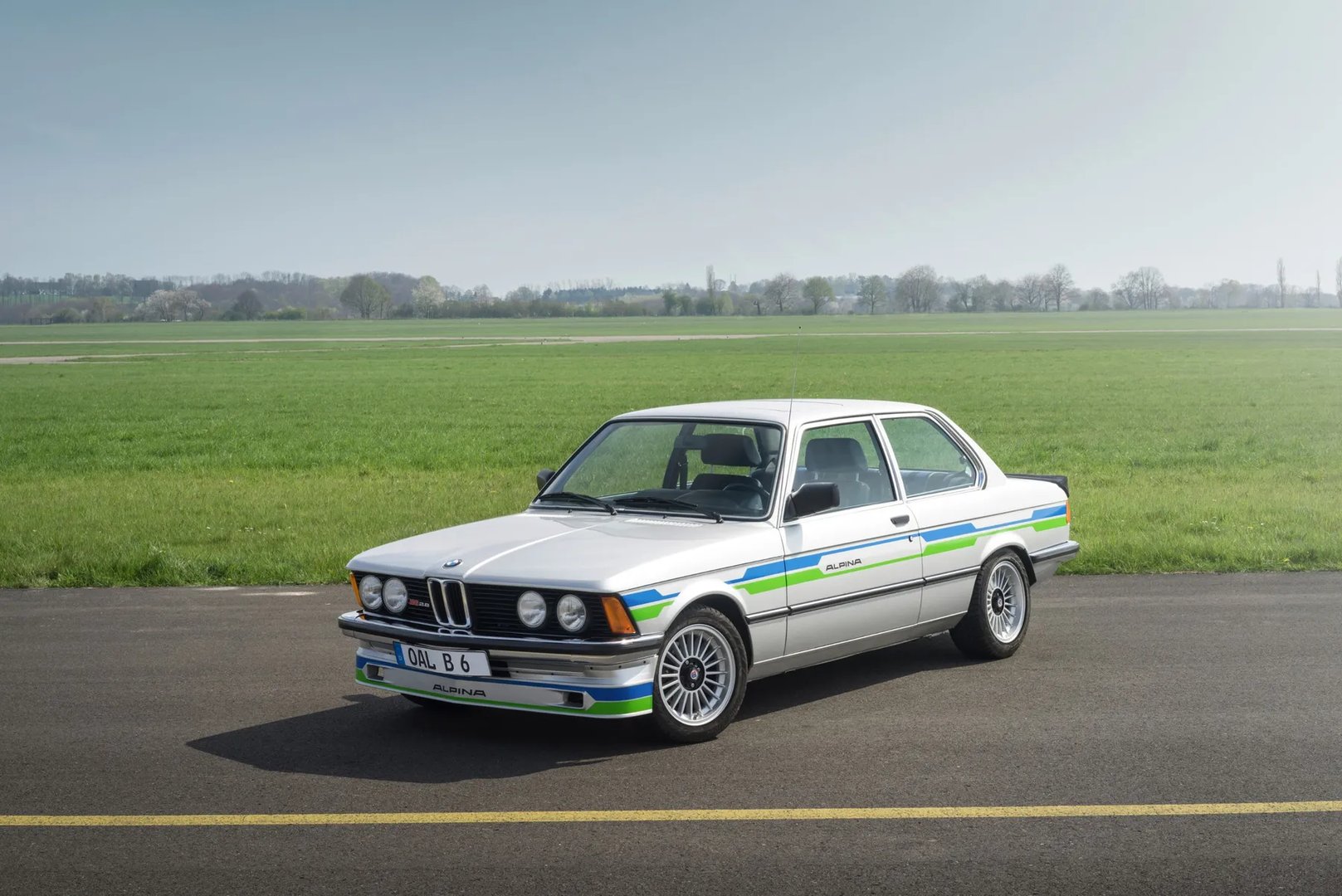 Alpina_B6_1_generation__Coupe__12.jpg