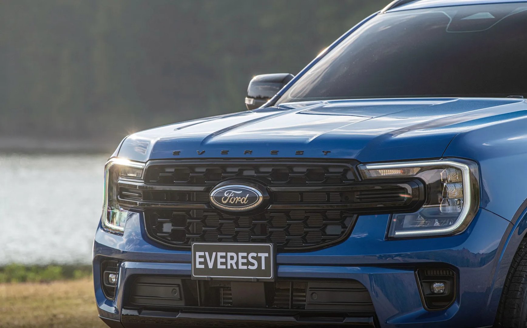 Ford_Everest_3_generation__SUV_5-doors__6.jpg