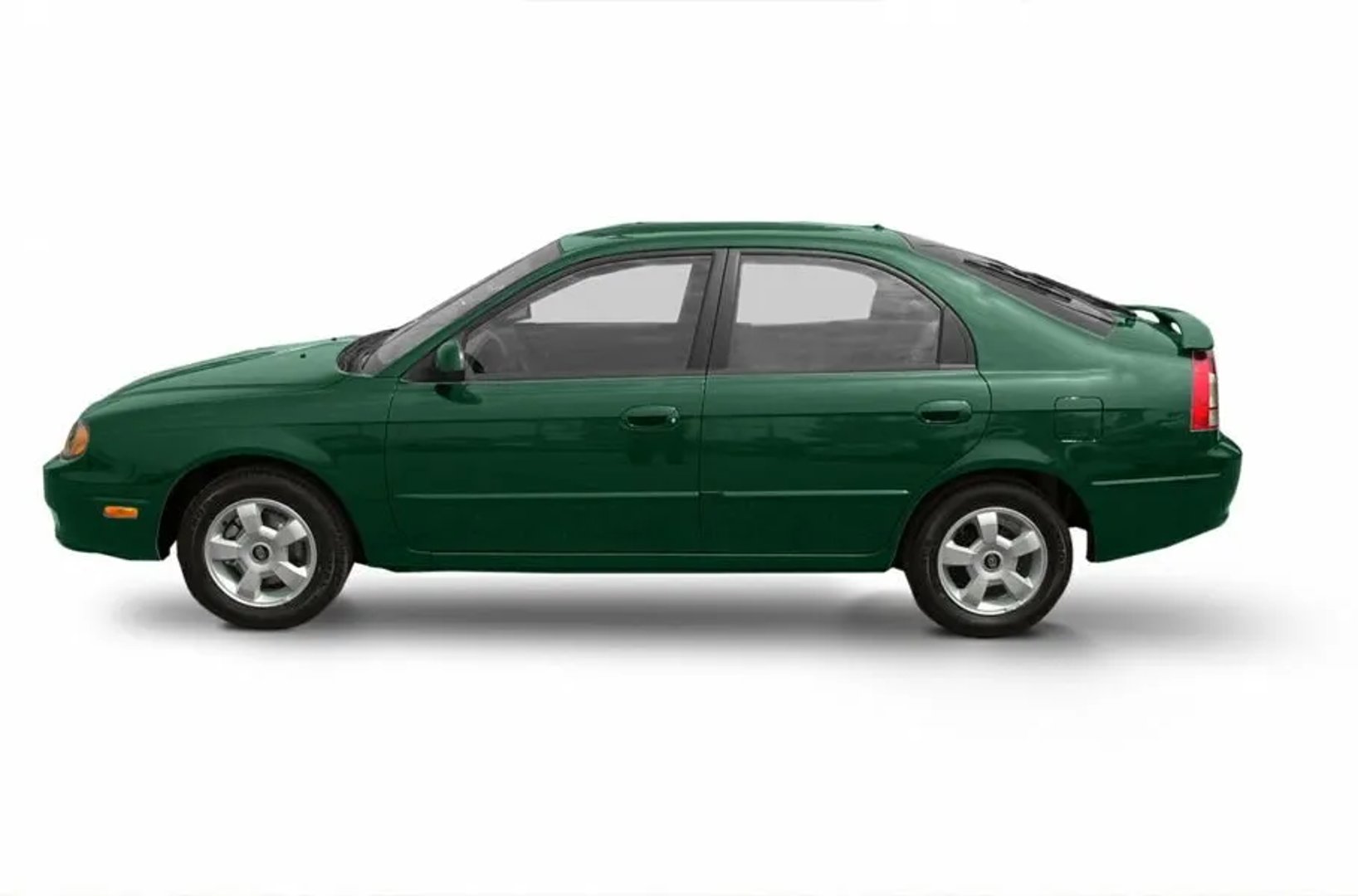 Kia_Spectra_1_generation_restyling_1__Liftback__2.jpg