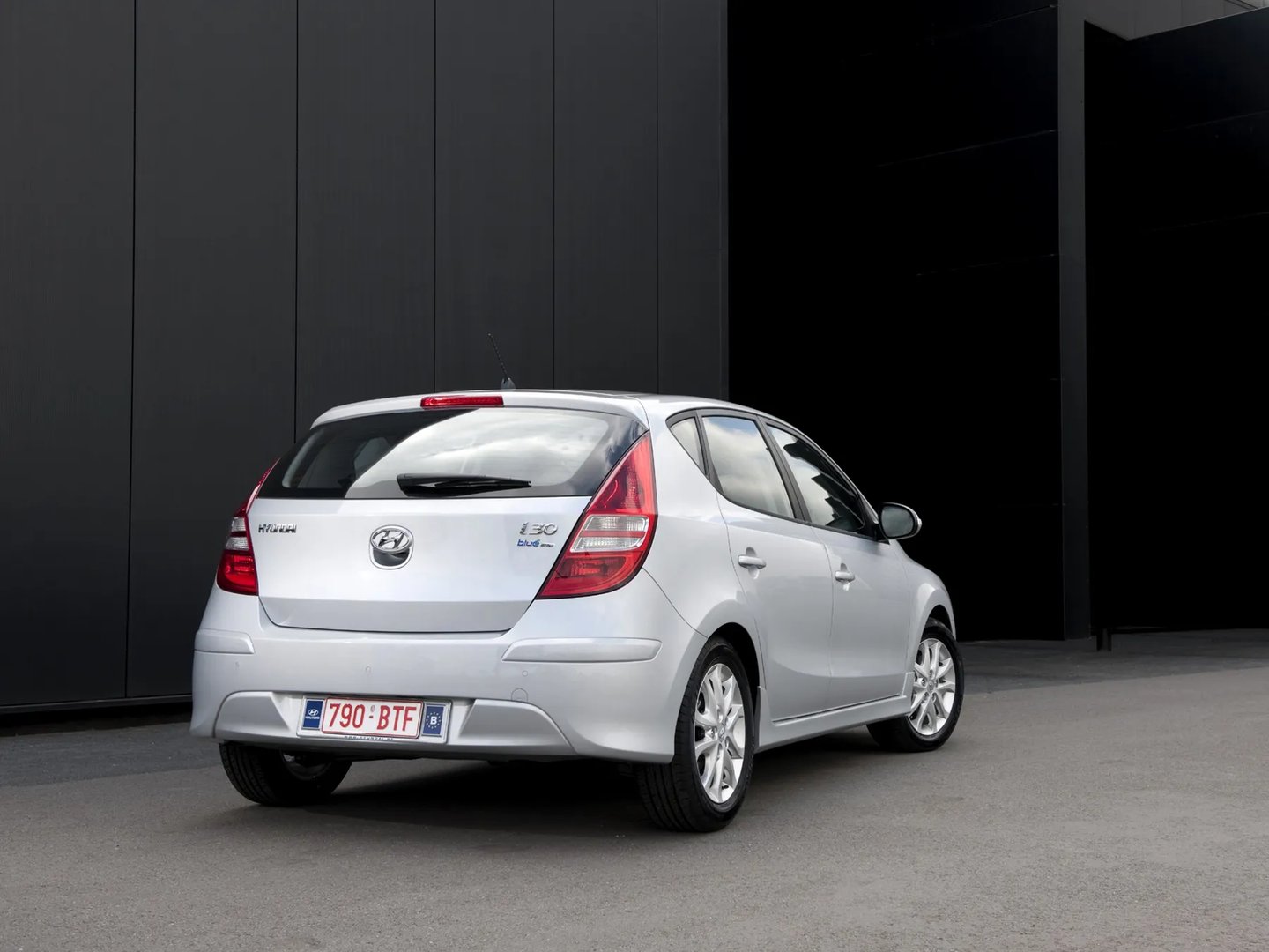 Hyundai_i30_1_generation_restyling__Hatchback_5-door__12.jpg