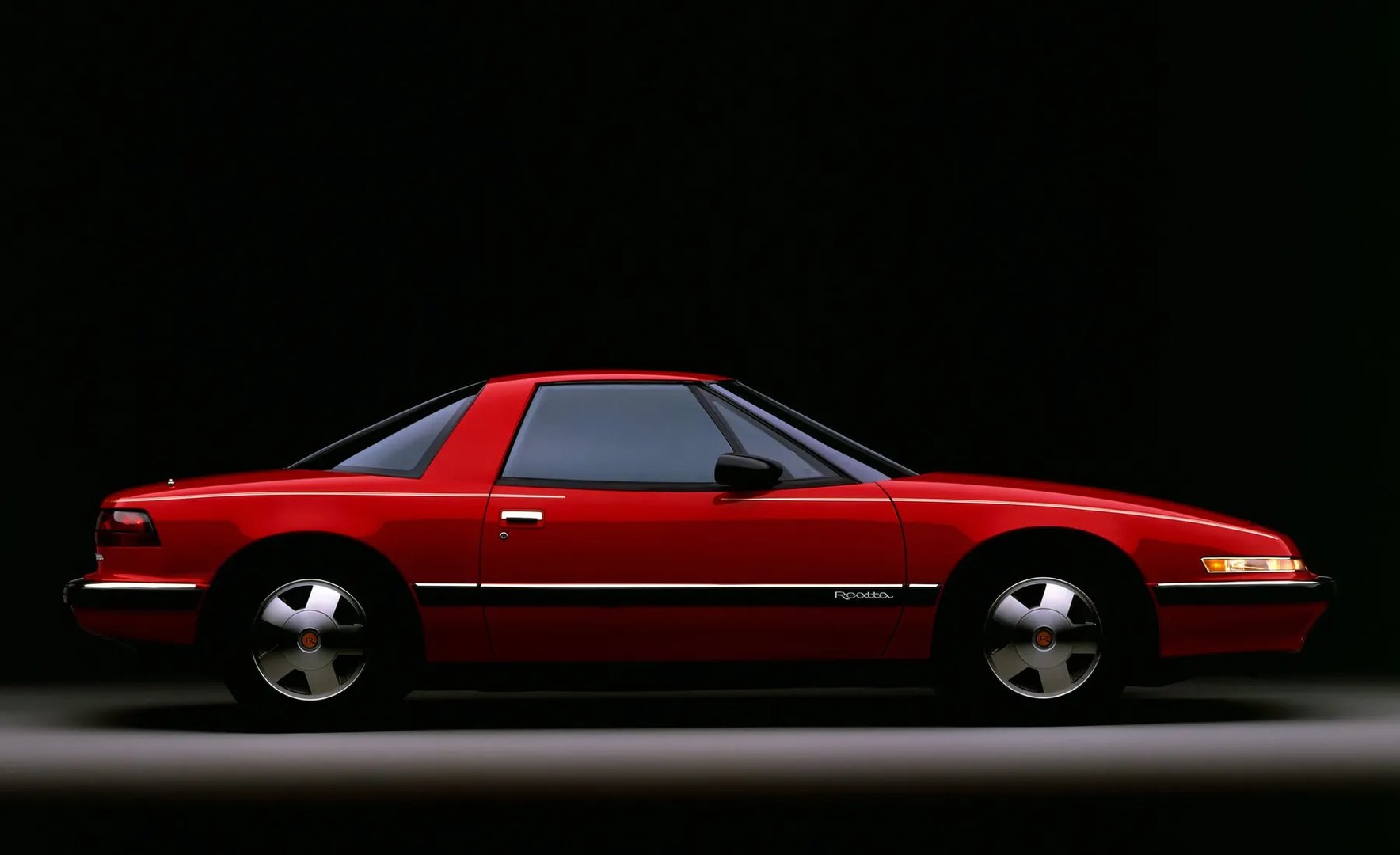 Buick_Reatta_1_generation__Coupe__2.jpg