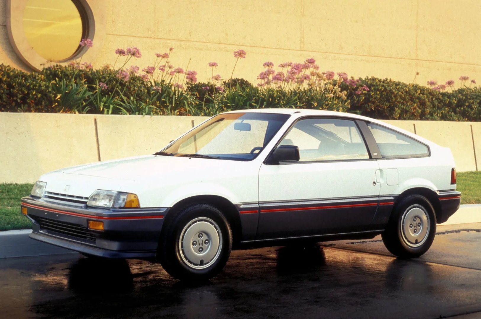 Honda_CR-X_1_generation__Coupe__8.jpg