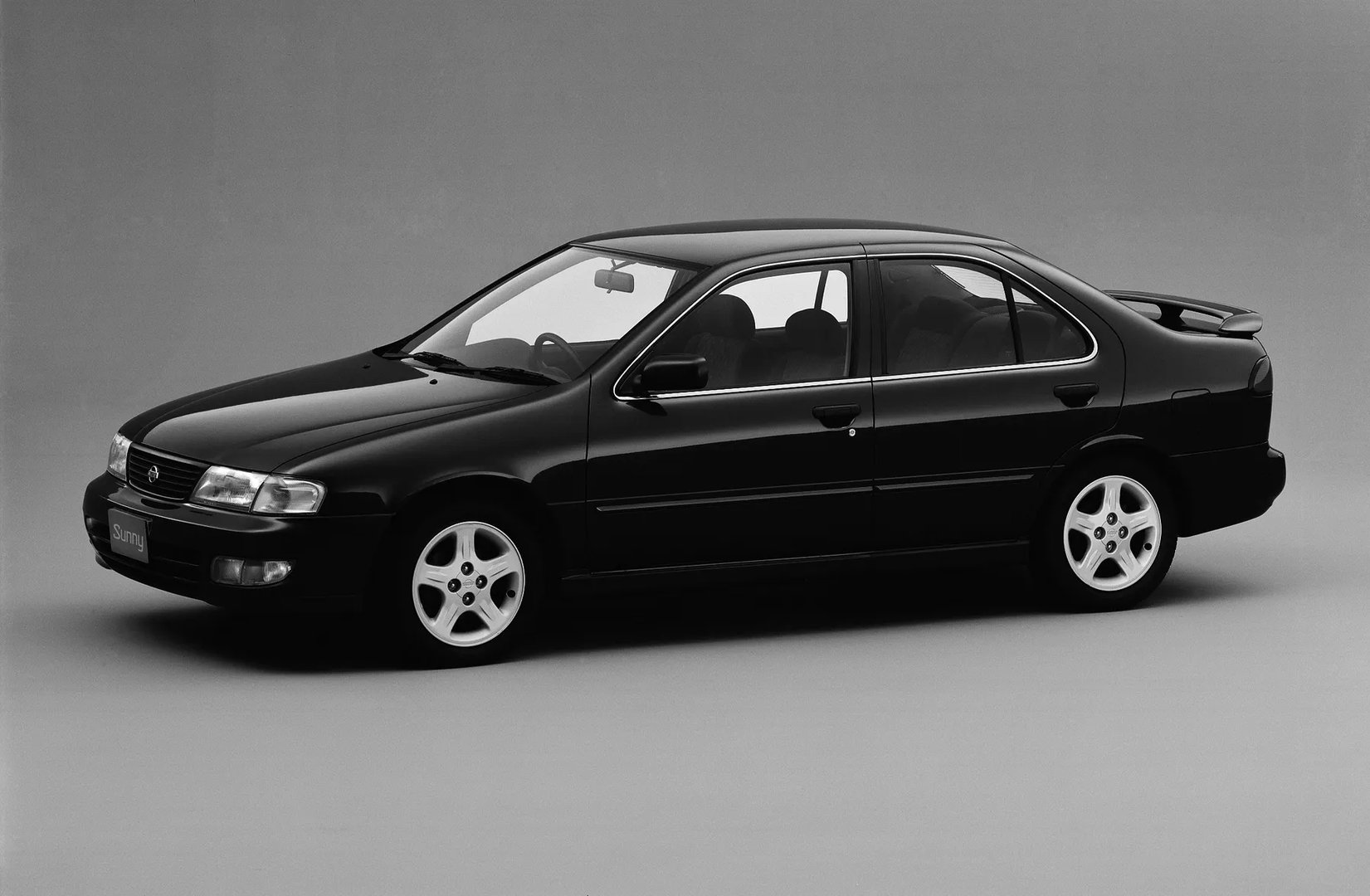 Nissan_Sunny_8_generation__Sedan__3.jpg