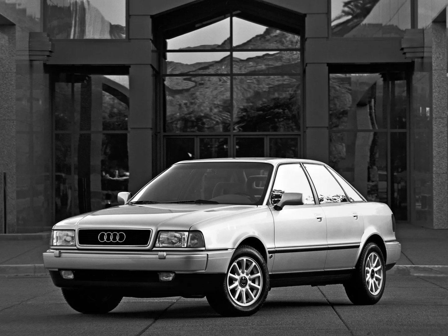 Audi_90_3_generation__Sedan__3.jpg