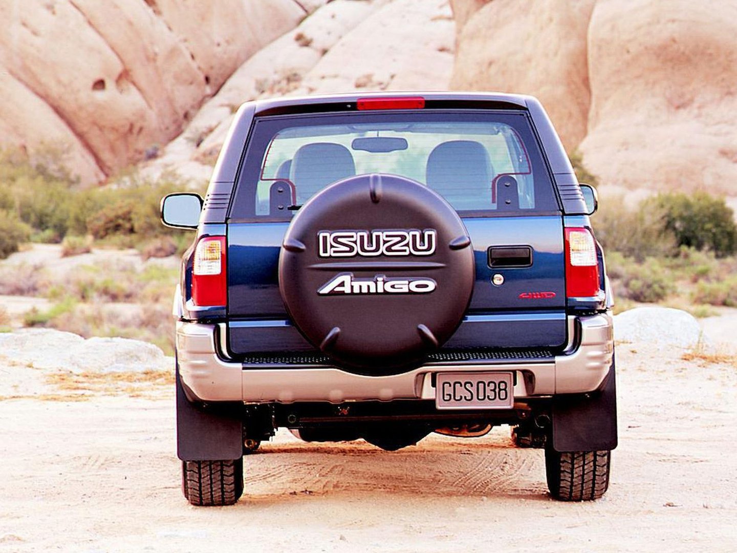 isuzu_Amigo_2_generation__SUV_cabriolet__14.jpg