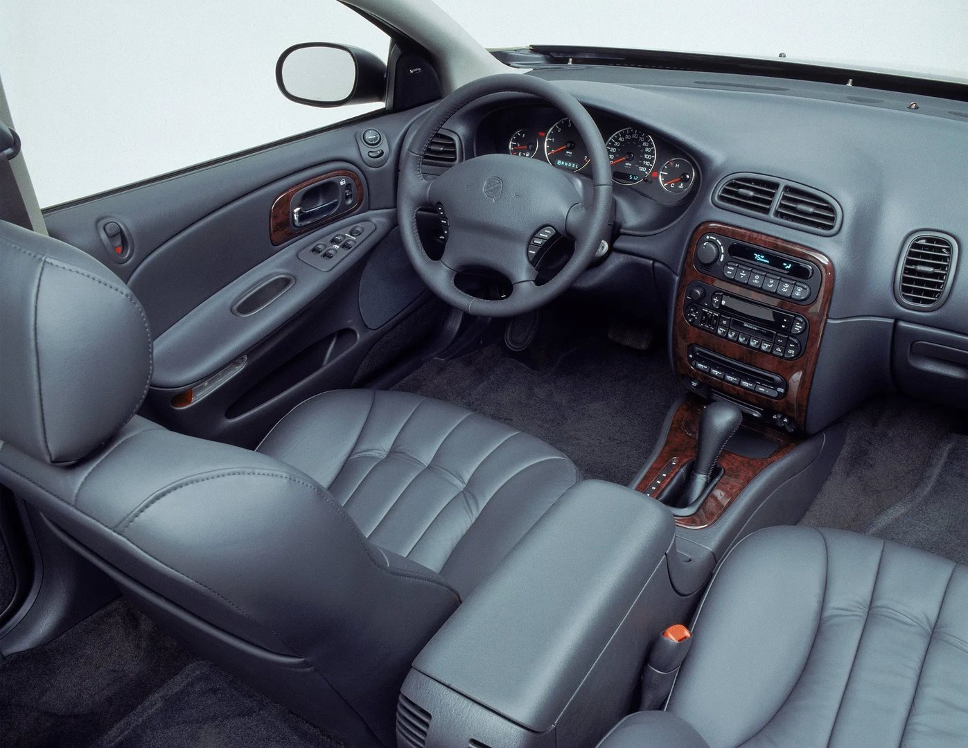 Chrysler_Concorde_2_generation__Sedan__11.jpg