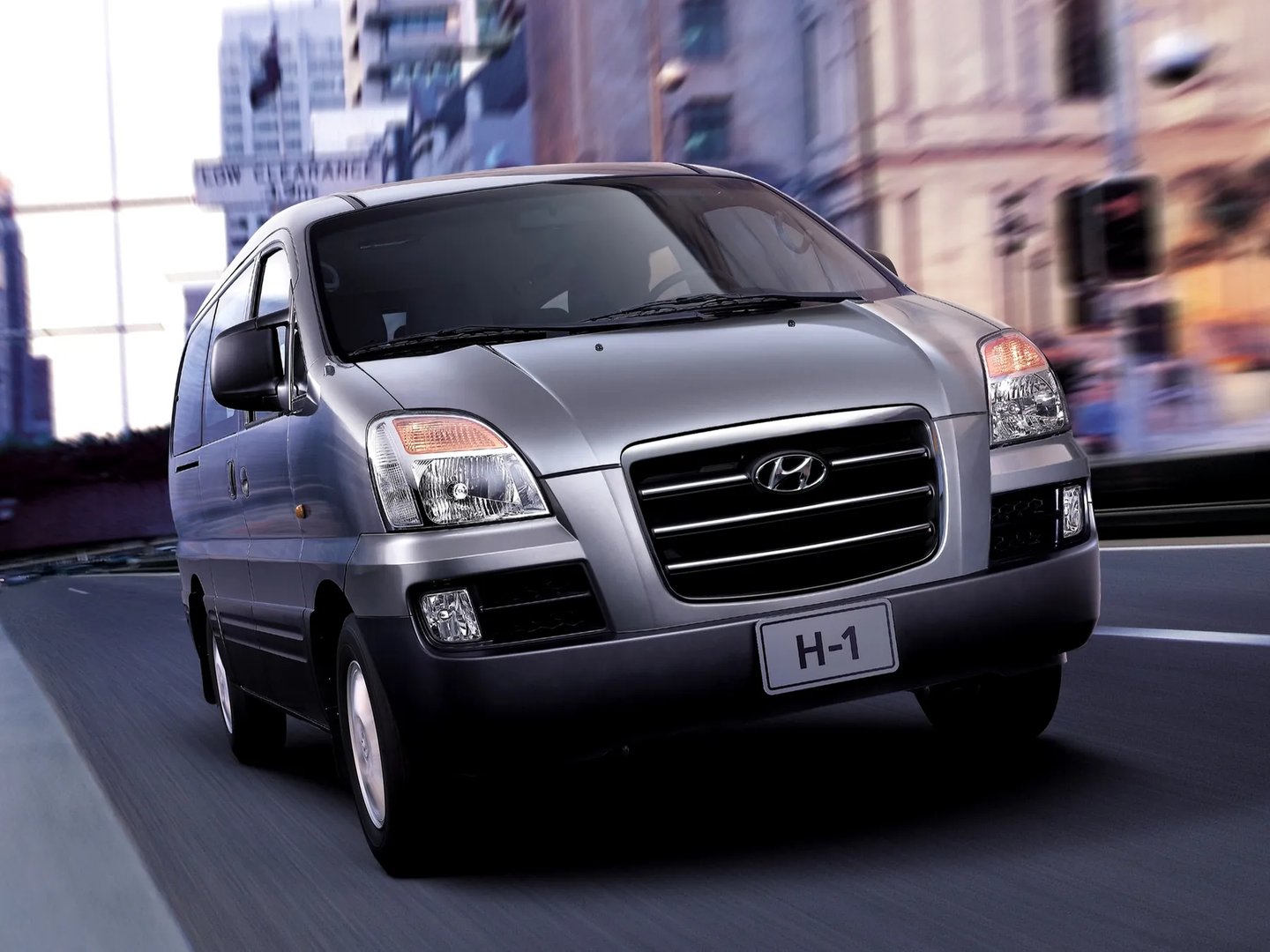 A1  Minivan