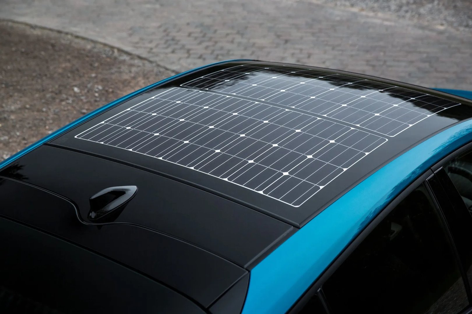 Toyota_Prius_Plug-In_4_generation_restyling__Liftback__10.jpg