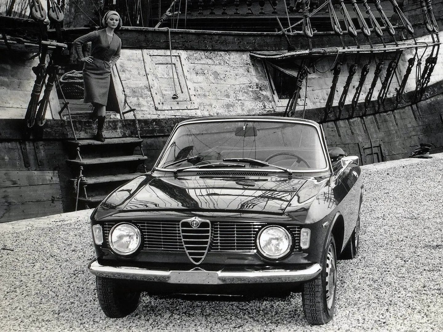 Alfa Romeo_Giulia_1_generation__Cabrio__10.jpg
