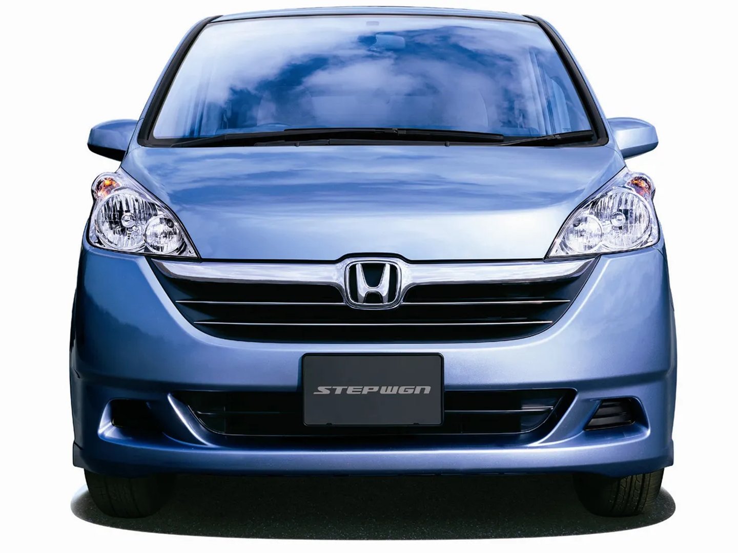Honda_Stepwgn_3_generation__Minivan__7.jpg