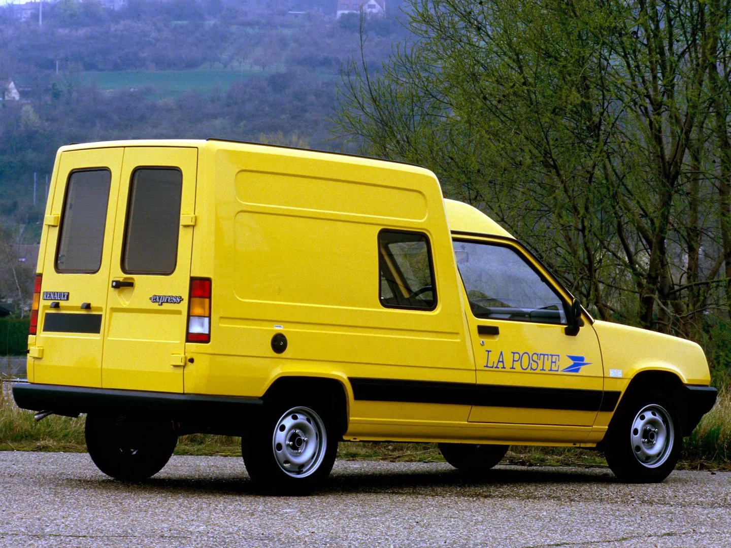 Renault_Express_1_generation__Van__4.jpg