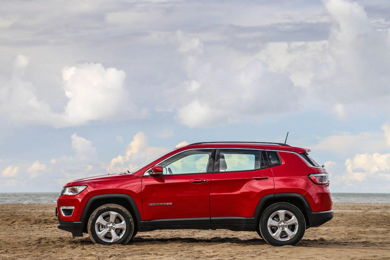 Jeep_Compass_2_generation__SUV_5-doors__13.jpg