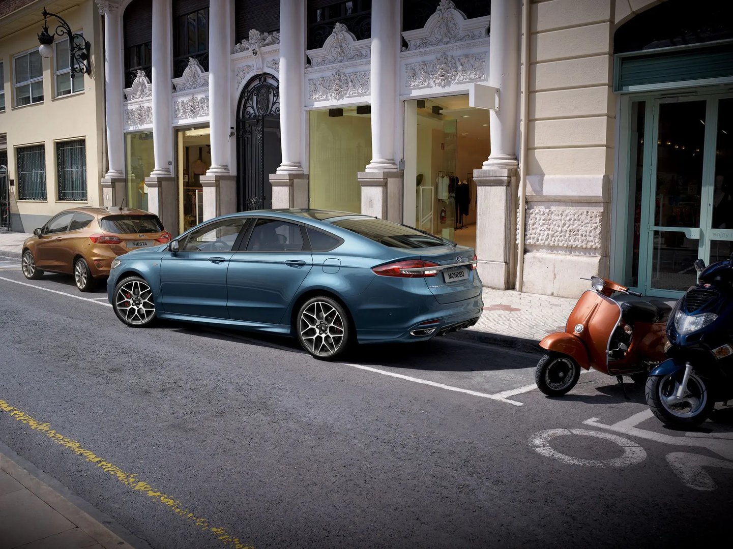 Ford_Mondeo_5_generation_restyling__Liftback__1.jpg