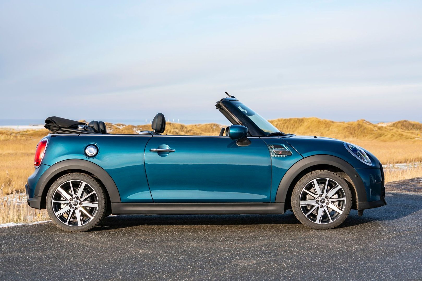 mini_Cabrio_3_generation_restyling_2__Cabrio__3.jpg