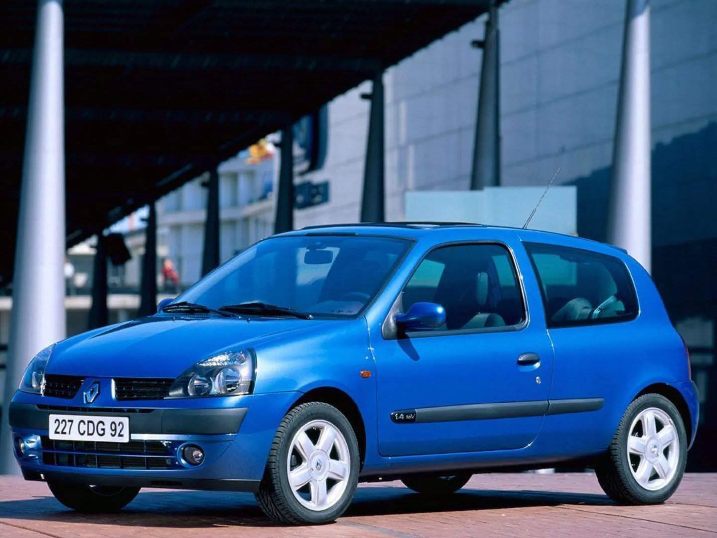 2 generation, restyling 
