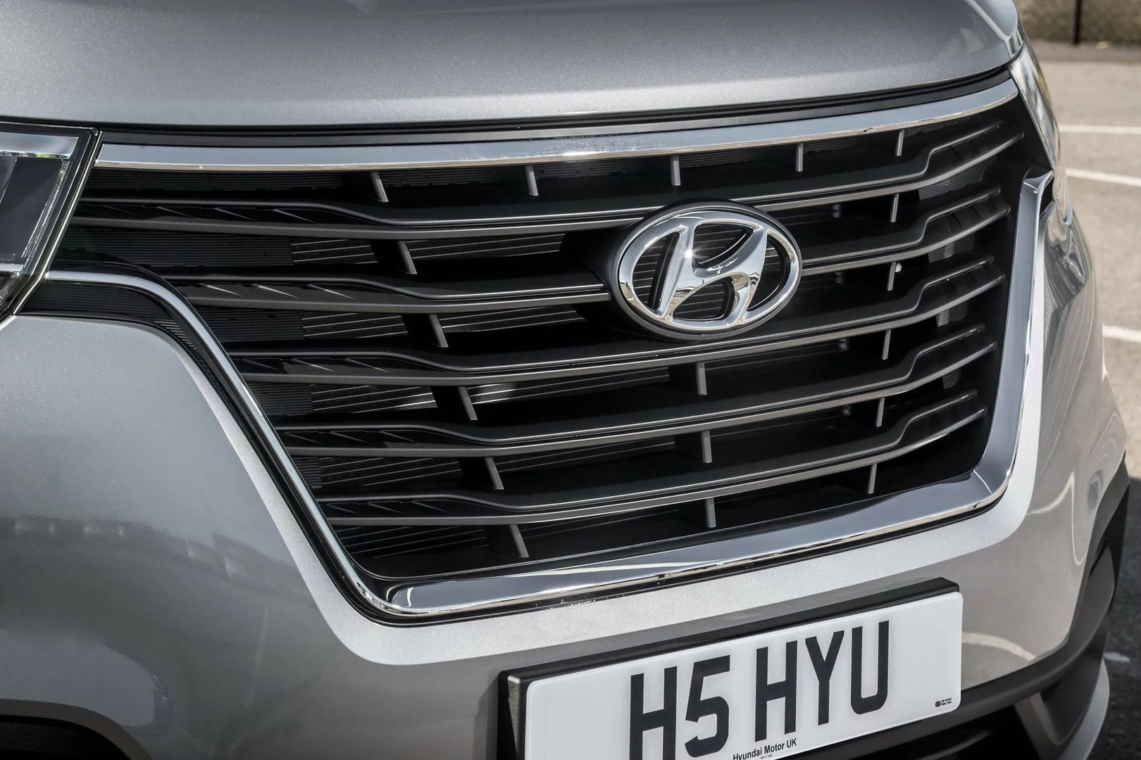 Hyundai_i800_2_generation_restyling_3__Minivan__9.jpg