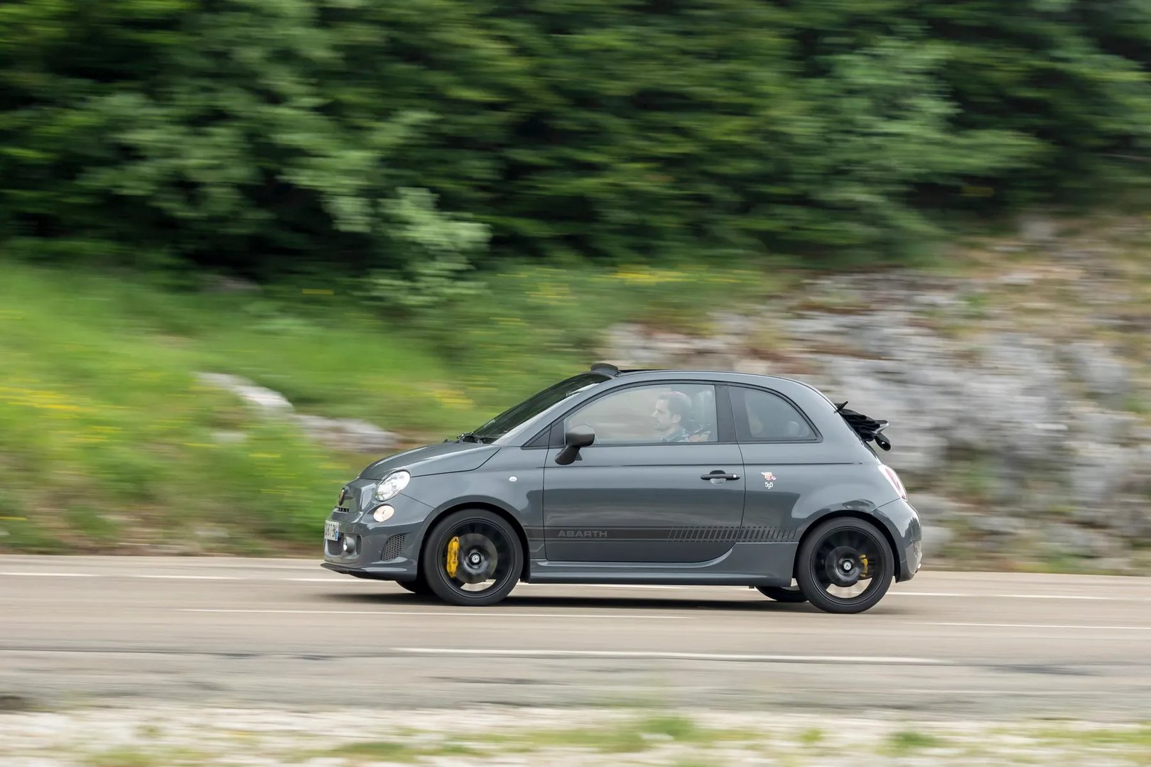 abarth_595_1_generation__Cabrio__4.jpg