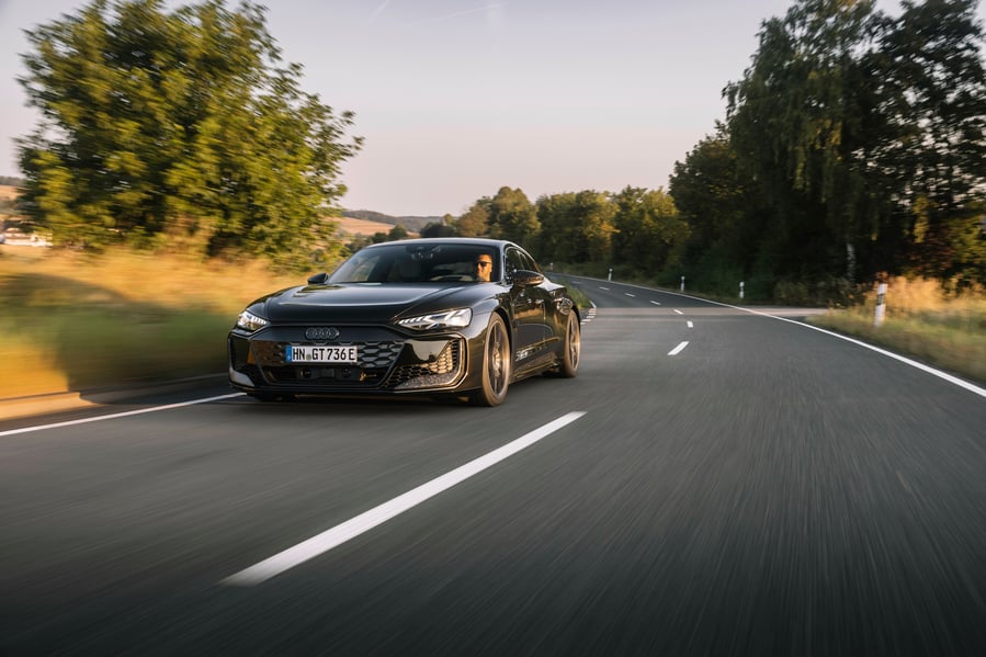 Audi RS e-tron GT Acceleration