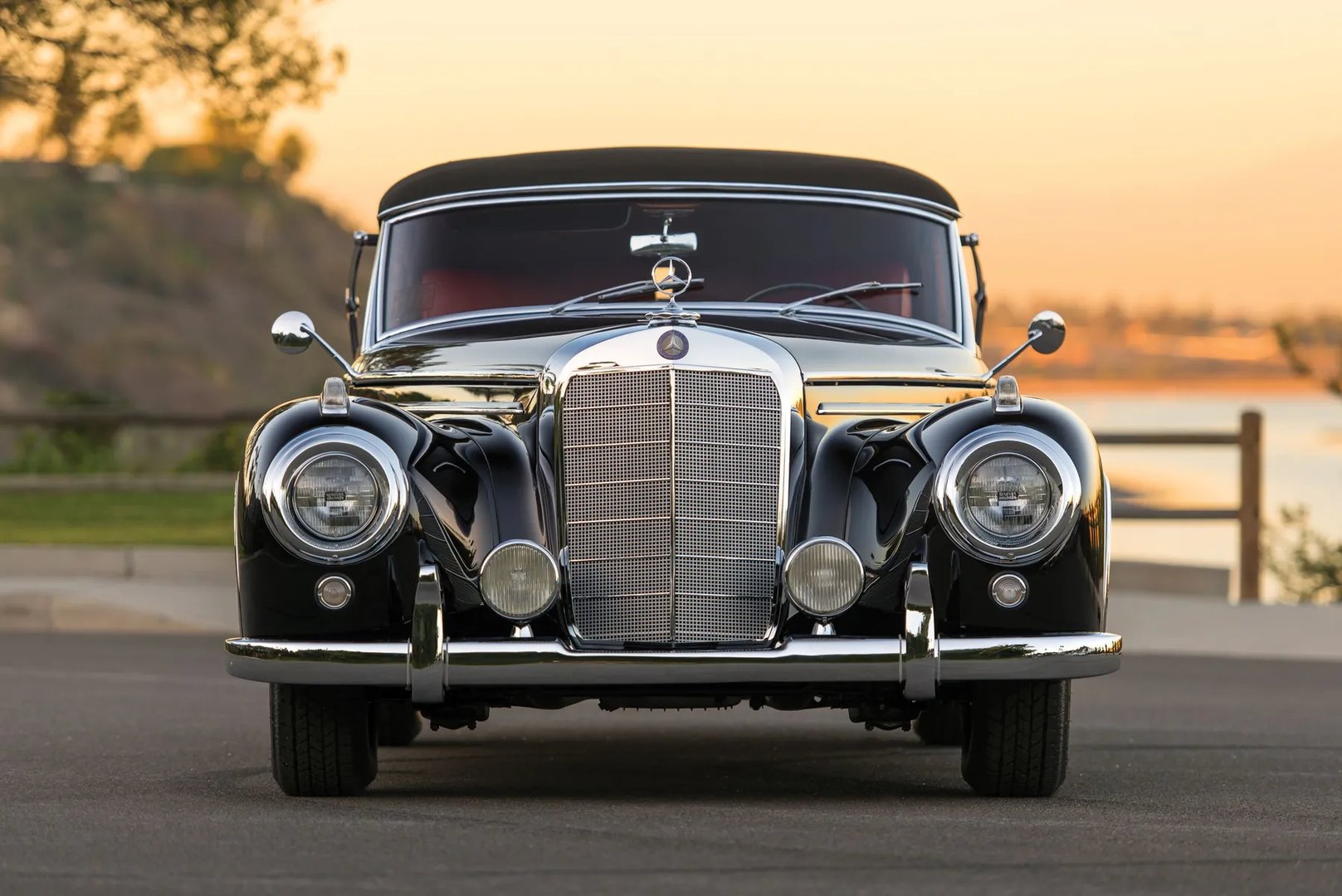 Mercedes_W186_1_generation__Roadster__3.jpg