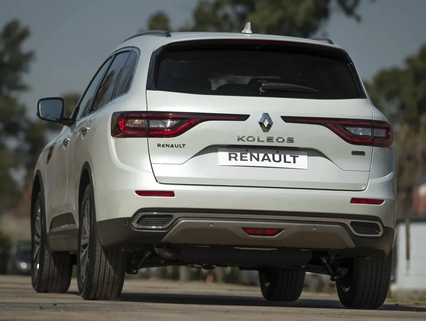 Renault_Koleos_2_generation_restyling_2__SUV_5-doors__2.jpg
