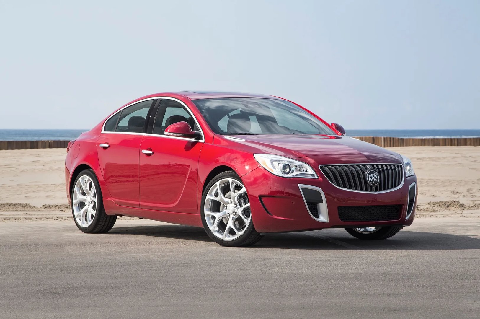Buick_Regal_5_generation_restyling__Sedan__6.jpg