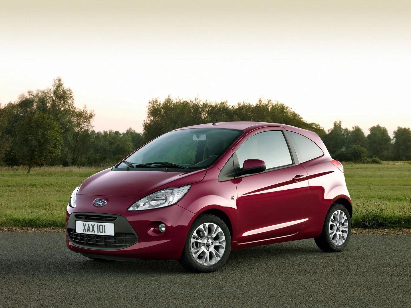 Ford_KA_2_generation__Mini_3-doors__4.jpg
