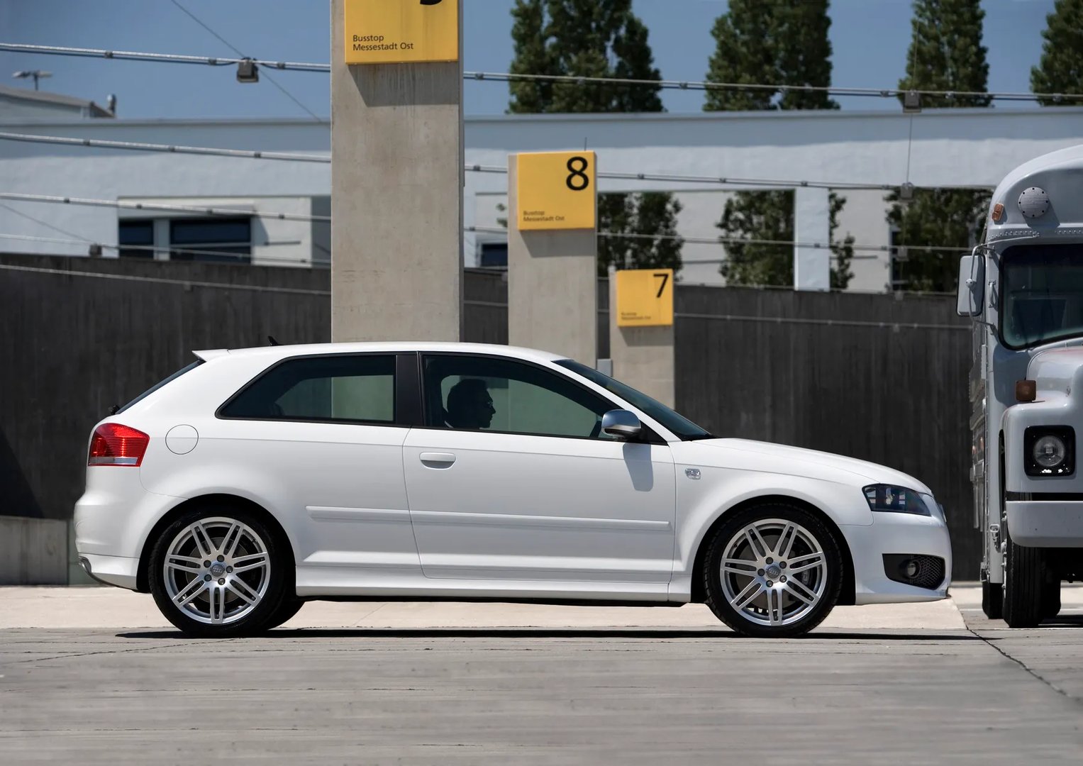 Audi_S3_2_generation__Hatchback_3-door__3.jpg