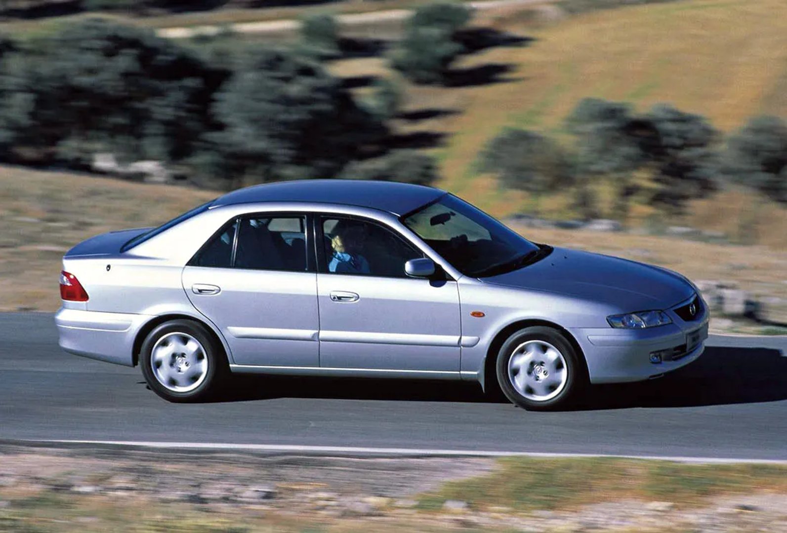 Mazda_626_5_generation__Sedan__2.jpg