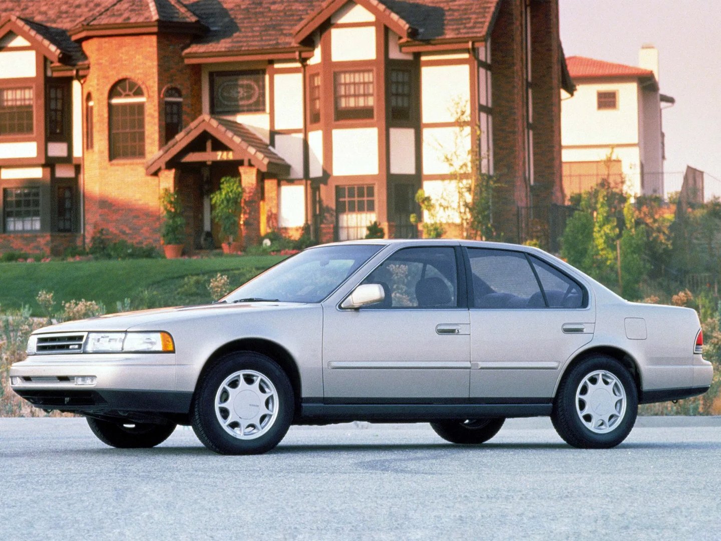 Nissan_Maxima_3_generation_restyling__Sedan__4.jpg