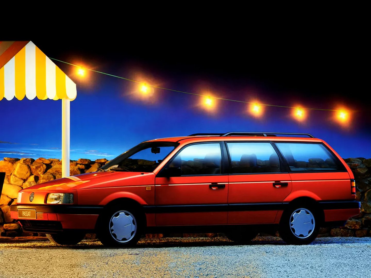 Volkswagen_Passat_3_generation__Estate_5-door__2.jpg