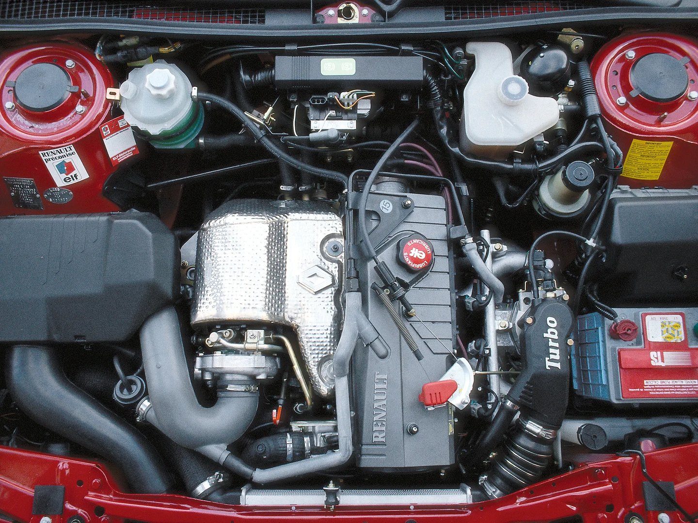 Renault_21_1_generation__Sedan__12.jpg