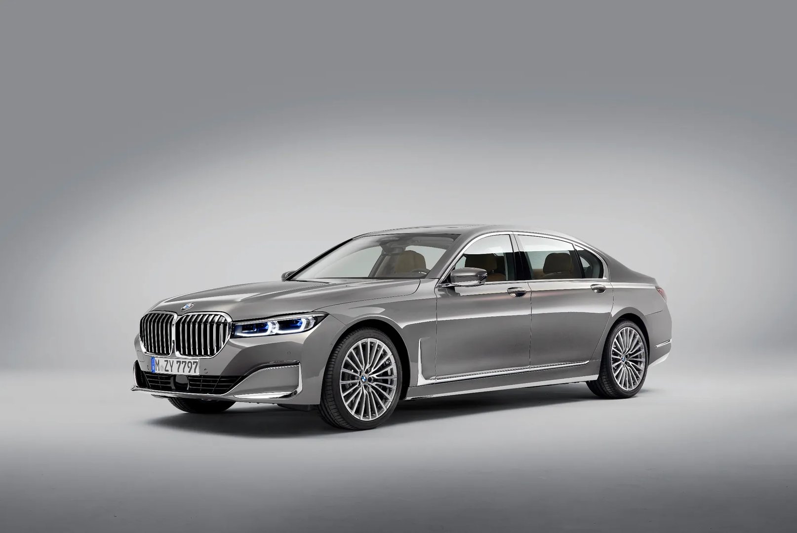 6 generation, restyling 