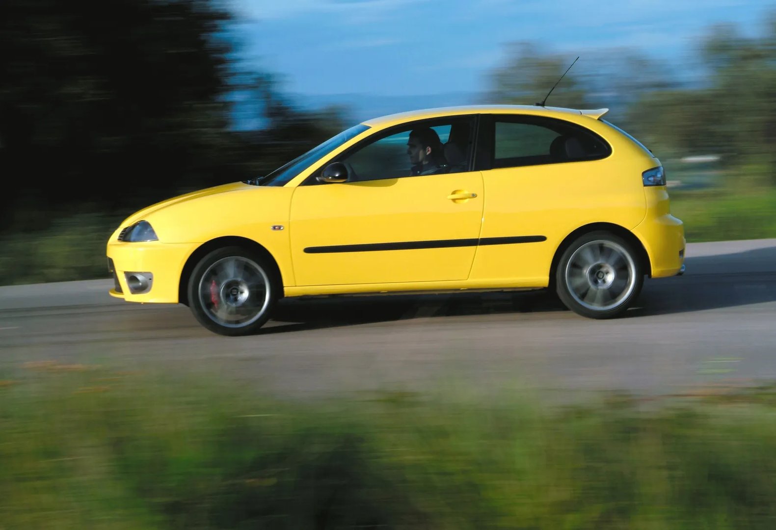SEAT_Ibiza_Cupra_3_generation__Mini_3-doors__12.jpg