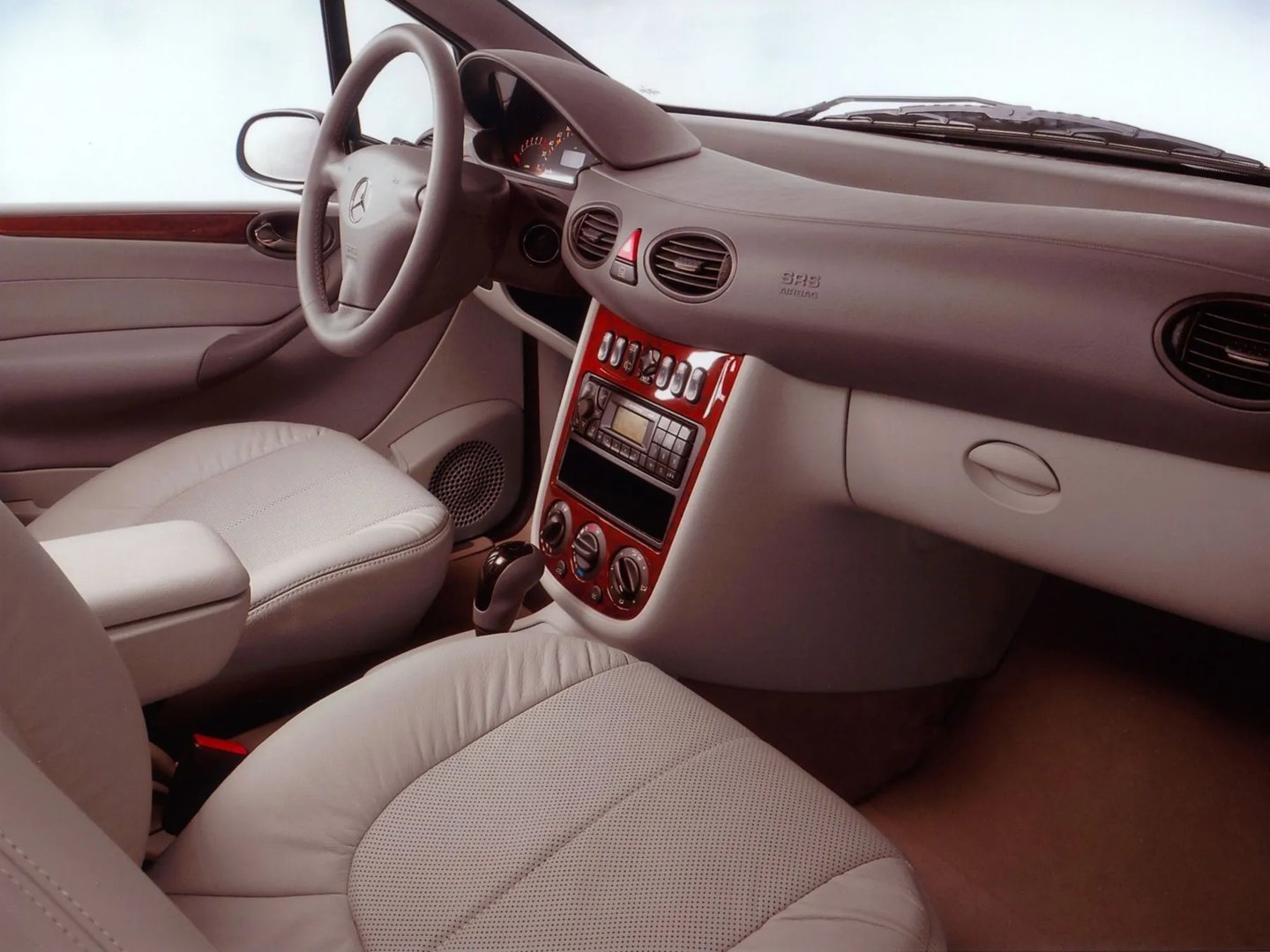 Mercedes_A-Class_1_generation_restyling__Mini_5-doors__13.jpg