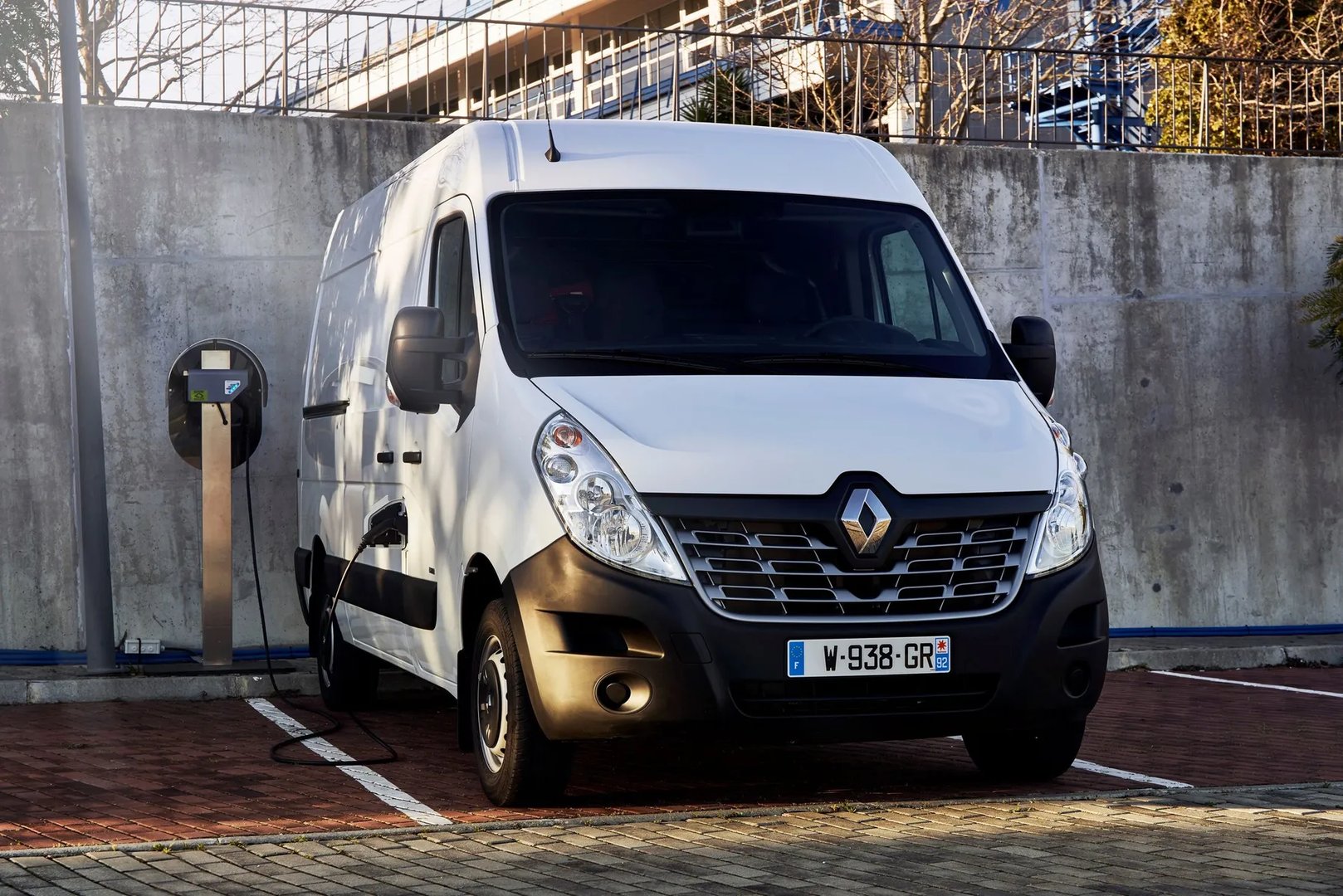 3 generation, restyling 1 