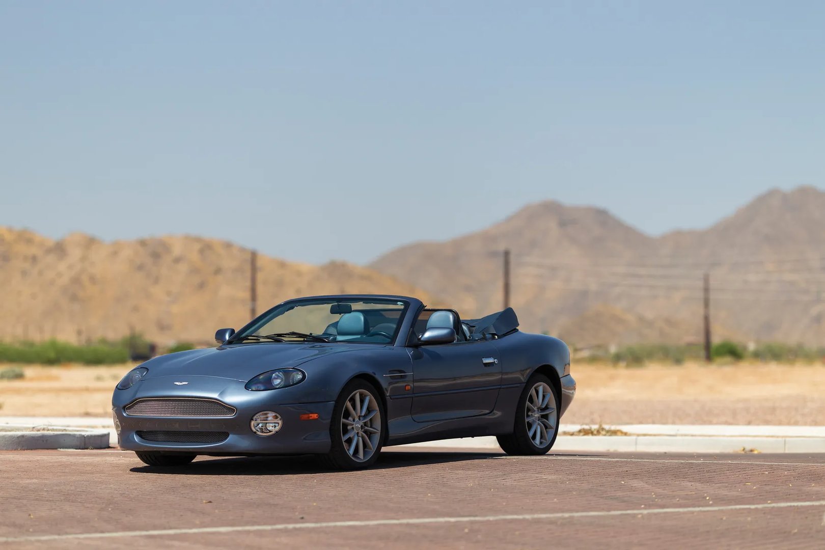 Aston Martin DB7 1 generation, restyling  Cabrio