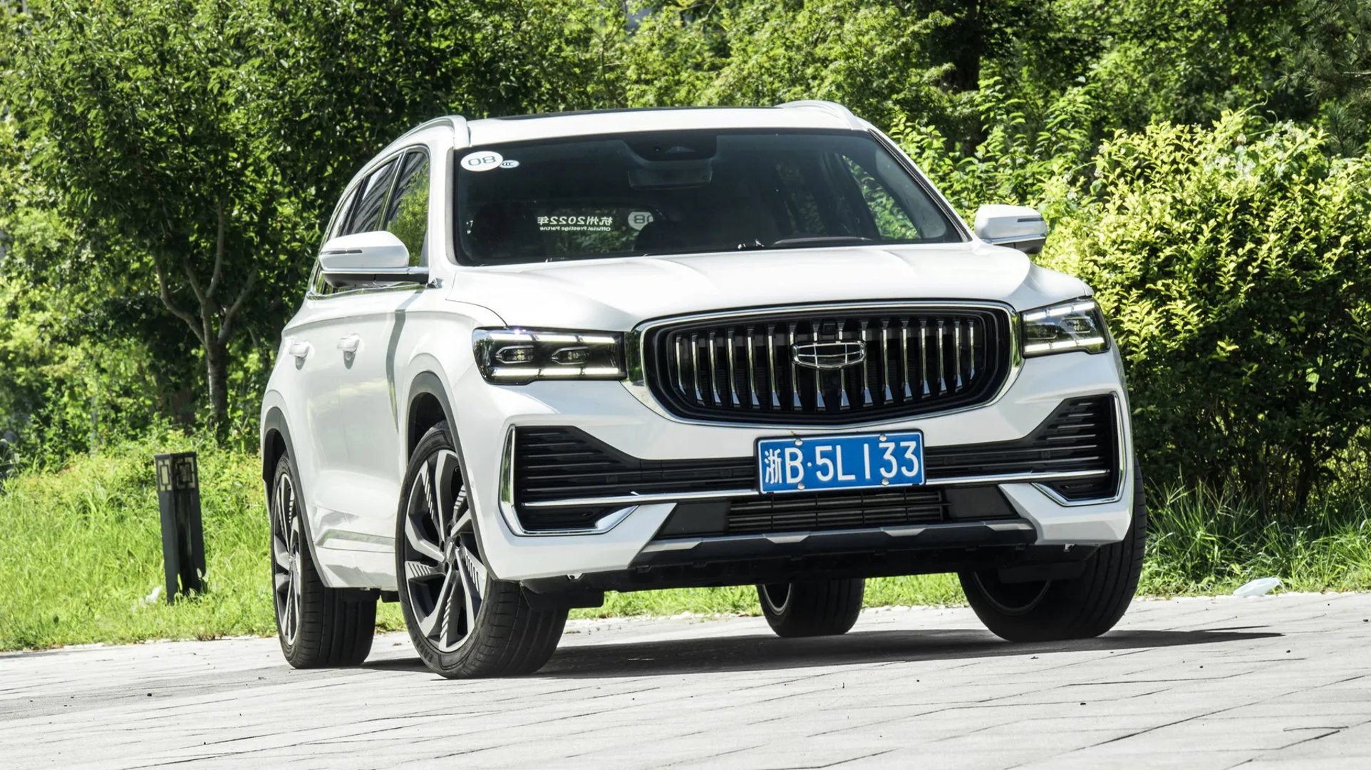Geely_Monjaro_1_generation__SUV_5-doors__2.jpg
