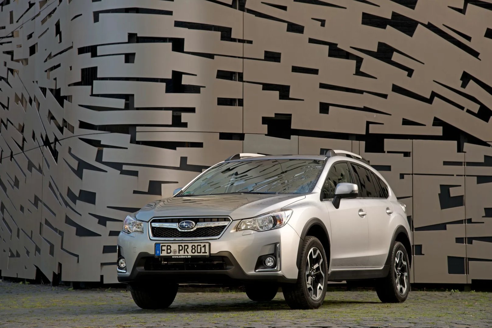 Subaru_XV_1_generation_restyling__SUV_5-doors__6.jpg
