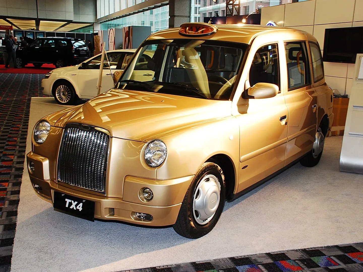 Geely_TX4_1_generation__Hatchback_5-door__1.jpg