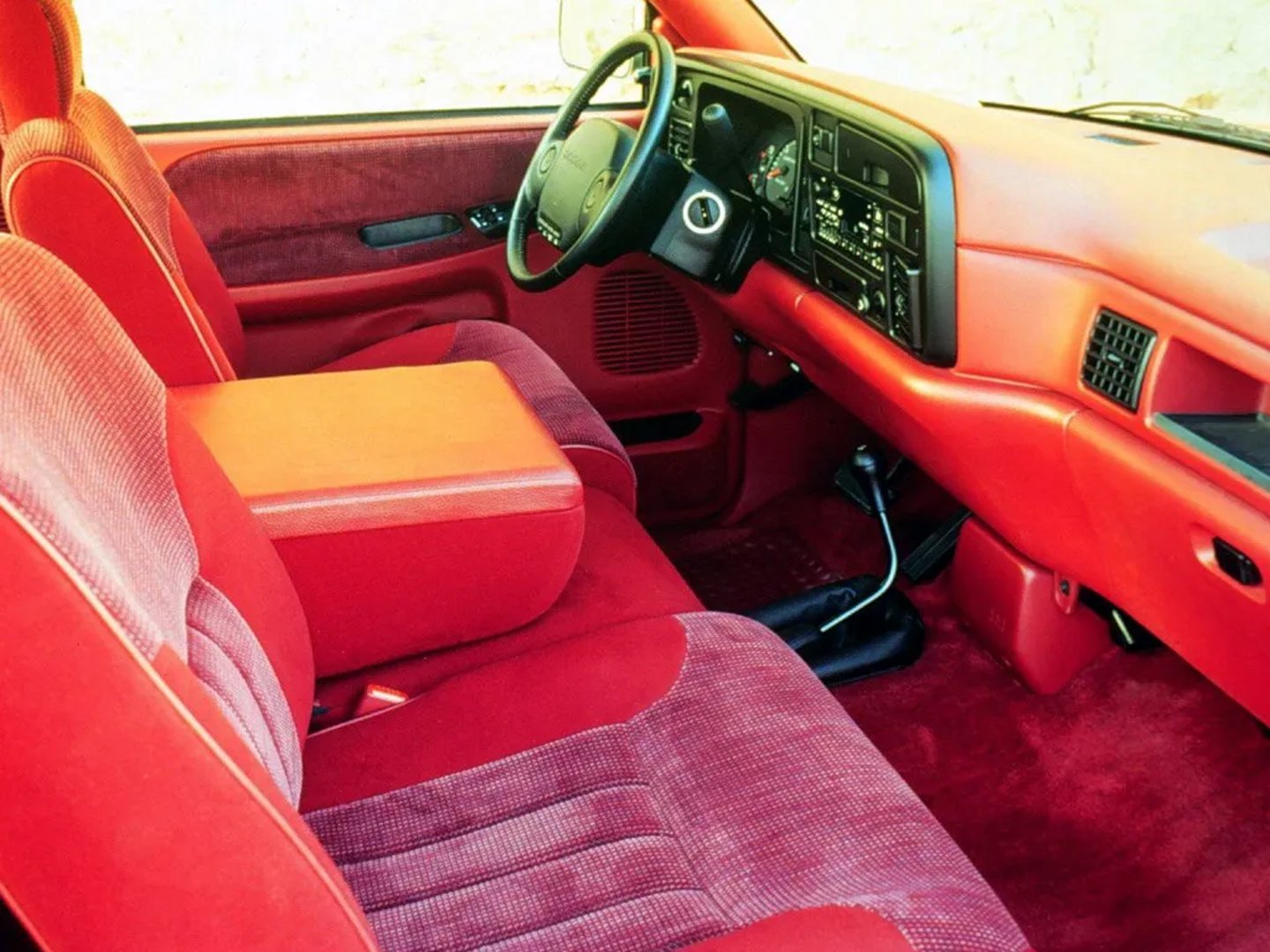 Dodge_RAM_2_generation__Pickup_1.5-cab__6.jpg