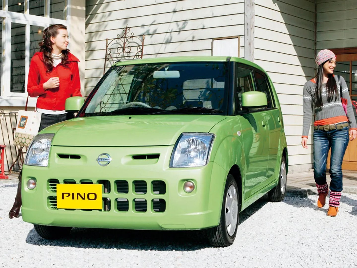 Nissan_Pino_1_generation__Mini_5-doors__3.jpg